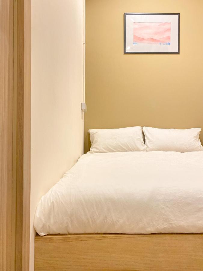 Ben&Pooh Hostel Bangkok Exterior photo