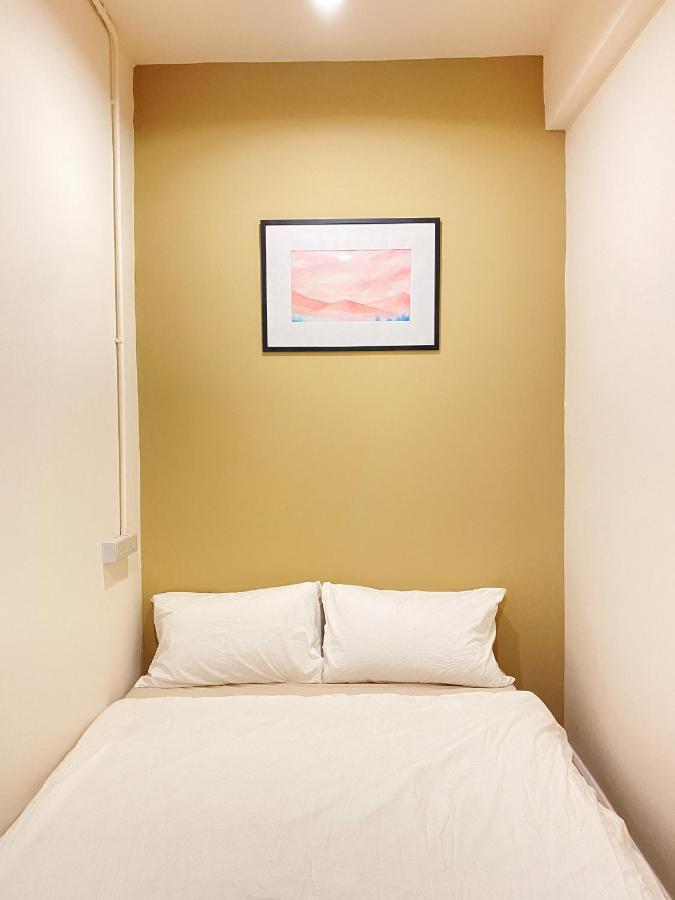 Ben&Pooh Hostel Bangkok Exterior photo